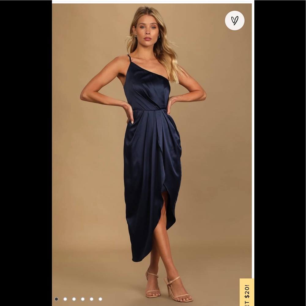 One- shoulder Assymetrical MIDI Dress
